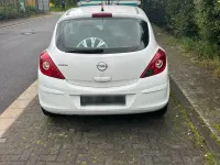 Gebraucht Opel Corsa 69 PS (50 kW) 2014 Weiß Kleinwagen