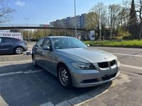 Gebraucht BMW 320 150 PS (110 kW) 2005 Silber Limousine