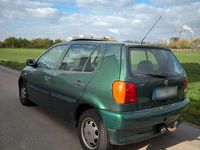 Gebraucht VW Polo 60 PS (44 kW) 1999 Grün Kleinwagen