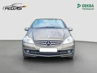 Gebraucht Mercedes A180 116 PS (85 kW) 2010 Braun Limousine