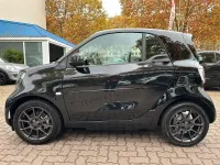 Gebraucht Smart ForTwo Coupé Brabus 60 kW (82 PS) 2021 Schwarz Kleinwagen