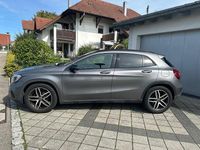 Usata Mercedes GLA200 156 CV (114 kW) 2018 Grigio SUV