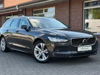 Gebraucht Volvo V90 Momentum 190 PS (139 kW) 2020 Grau Kombi