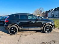 Neu Volvo XC40 Plus 197 PS (144 kW) 2026 Schwarz SUV
