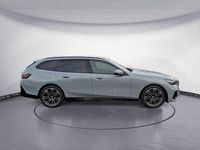 Gebraucht BMW 520 197 PS (144 kW) 2026 Grau Kombi