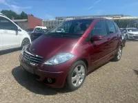 Gebraucht Mercedes A150 95 PS (69 kW) 2004 Rot Limousine