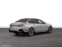 Gebraucht BMW 550e M Sport 489 PS (359 kW) 2025 Grau Limousine