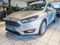 Gebraucht Ford Focus Titanium 150 PS (110 kW) 2016 Silber Limousine