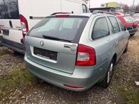 Gebraucht Skoda Octavia Elegance 160 PS (117 kW) 2009 Arcticgr}n metallic Kombi