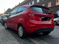 Gebraucht Ford Fiesta 97 PS (71 kW) 2010 Rot Kleinwagen