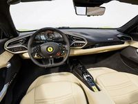 Nouă Ferrari 296 2026 Verde Cabrio