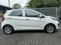 Gebraucht Kia Picanto Edition 7 69 PS (50 kW) 2013 Weiß Kleinwagen