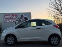 Gebraucht Ford Ka Trend 69 PS (50 kW) 2015 Weiß Kleinwagen