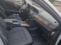 Gebraucht Mercedes E220 170 PS (125 kW) 2008 Silber Limousine
