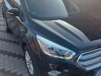 Gebraucht Ford Kuga Titanium 150 PS (110 kW) 2018 Schwarz SUV
