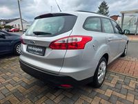 Gebraucht Ford Focus 105 PS (77 kW) 2012 Silber Limousine