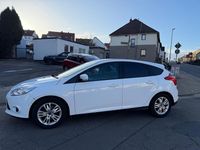 Gebraucht Ford Focus 125 PS (91 kW) 2011 Weiß Limousine