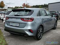 Gebraucht Kia Ceed Spirit 140 PS (102 kW) 2025 Lunarsilber metallic Kleinwagen