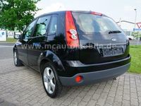 Gebraucht Ford Fiesta 80 PS (58 kW) 2007 Schwarz metallic Kleinwagen