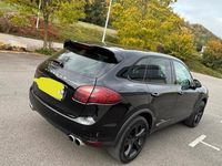 Second-hand Porsche Cayenne 400 CP (294 kW) 2012 Negru SUV