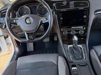 Gebraucht VW Golf VII 150 PS (110 kW) 2019 Weiß Limousine