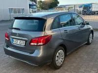 Gebraucht Mercedes B180 122 PS (89 kW) 2015 Grau Kleinwagen