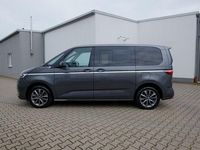 Second-hand VW Multivan Style 150 CP (110 kW) 2023 Gri Monovolum