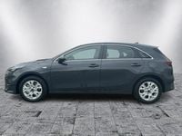Neu Kia Ceed Vision 140 PS (102 kW) 2025 Penta metal met. Kleinwagen