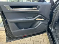 Gebraucht Porsche Cayenne Turbo E-Hybrid Coupe 740 PS (544 kW) 2024 Schwarz SUV