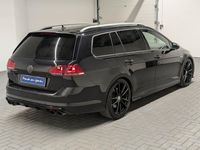 Gebraucht VW Golf VII R 300 PS (220 kW) 2016 Schwarz (tiefschwarzmet.) Kombi