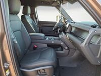 Neu Land Rover Defender SE Dynamic 250 PS (183 kW) 2026 Braun SUV