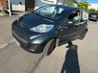 Gebraucht Peugeot 107 68 PS (50 kW) 2008 Silber Kleinwagen