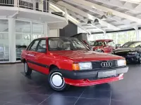 Używany Audi 80 77 KM (56 kW) 1986 Czerwony Sedan/Limuzyna