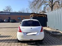 Usata Suzuki Swift 94 CV (69 kW) 2011 Bianco Utilitaria