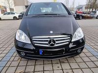 Gebraucht Mercedes A180 Elegance 116 PS (85 kW) 2011 Schwarz Kleinwagen