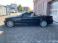 Gebraucht BMW 330 Performance 231 PS (169 kW) 2001 Schwarz Cabrio