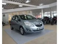 Gebraucht Opel Meriva Edition 101 PS (74 kW) 2010 Silbersee/perl silber (m2) (metallic) Van / Kleinbus