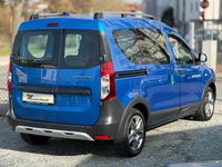 Gebraucht Dacia Dokker Stepway 95 PS (69 kW) 2020 Blau Van / Kleinbus