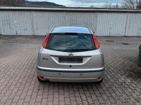 Second-hand Ford Focus 100 CP (73 kW) 2003 Argintiu Berlinǎ
