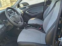 Gebraucht Hyundai i20 Classic 75 PS (55 kW) 2015 Schwarz Limousine