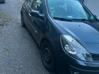 Gebraucht Renault Clio III 75 PS (55 kW) 2007 Grau Kleinwagen