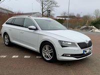 Gebraucht Skoda Superb Style 190 PS (139 kW) 2018 Weiß Kombi
