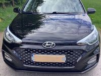 Gebraucht Hyundai i20 Trend 101 PS (74 kW) 2019 Schwarz Kleinwagen