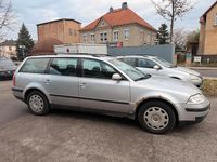 Gebraucht VW Passat 130 PS (95 kW) 2001 Silber Kombi