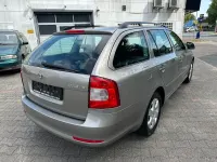 Gebraucht Skoda Octavia Impuls Edition 122 PS (89 kW) 2011 Grau Kombi