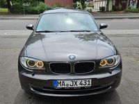 Gebraucht BMW 118 143 PS (105 kW) 2009 Grau Kleinwagen