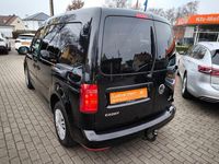 Gebraucht VW Caddy Trendline 102 PS (75 kW) 2016 Schwarz Van / Kleinbus