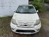 Gebraucht Citroën C3 First 60 PS (44 kW) 2009 Weiß Limousine