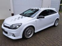 Gebraucht Opel Astra Edition 280 PS (205 kW) 2008 Weiß Coupé