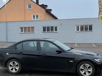 Gebraucht BMW 320 150 PS (110 kW) 2005 Schwarz Limousine